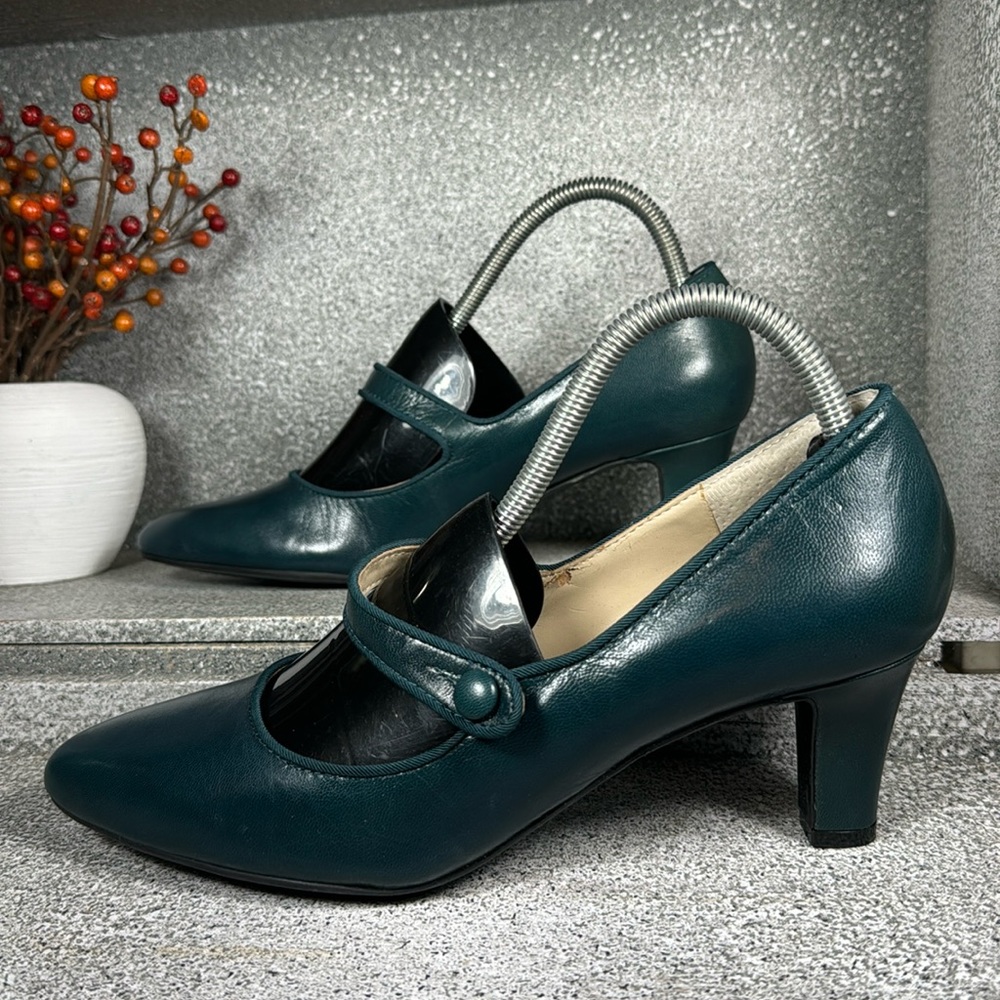 Easy Spirit Esquora Leather Mary Jane Pumps Heels Shoes Size 9